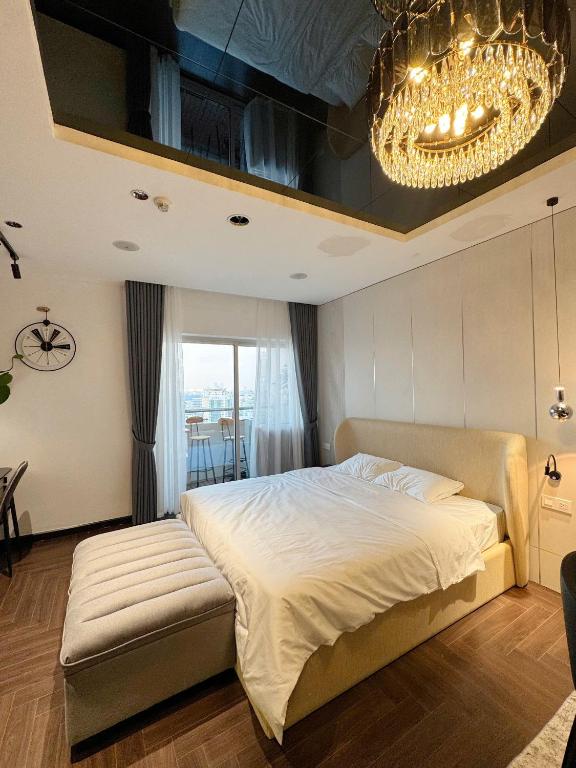 Modern Studio Apartment – Hanoi